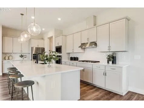 3565 W 4th Street Washougal WA 98671