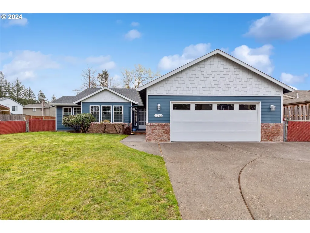 1242 Se Evans Loop Troutdale OR 97060