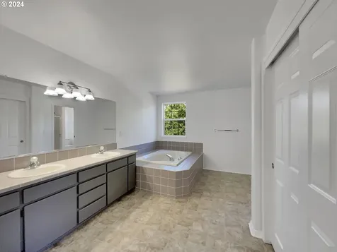 7774 Sw 171st Place Beaverton OR 97007