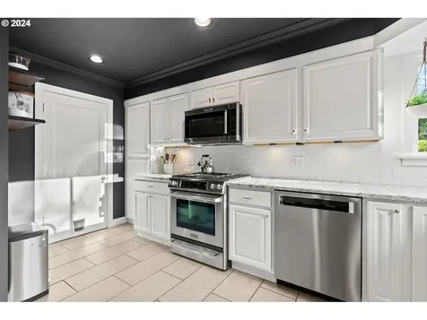 7170 SW Benz Park Drive Portland OR 97225