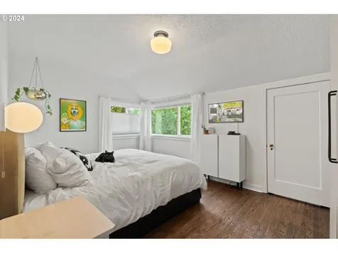 7170 SW Benz Park Drive Portland OR 97225