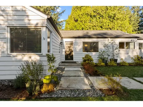 7170 SW Benz Park Drive Portland OR 97225