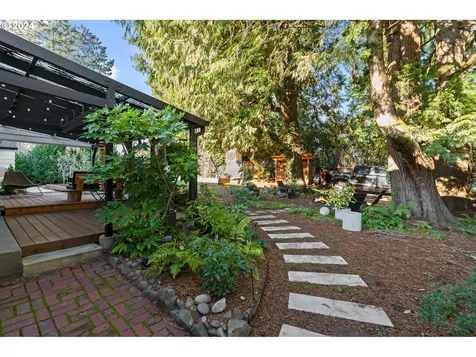 7170 SW Benz Park Drive Portland OR 97225