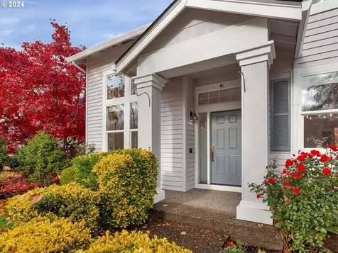 991 NE Rogahn Street Hillsboro OR 97124