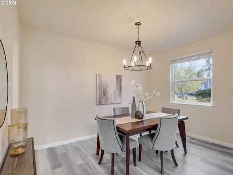 991 NE Rogahn Street Hillsboro OR 97124