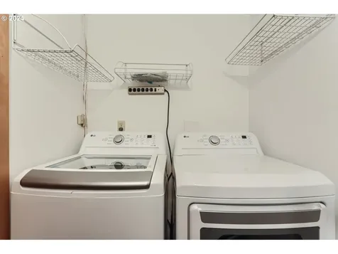 33 Ne Graham Street Portland OR 97212