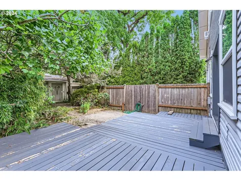 33 Ne Graham Street Portland OR 97212