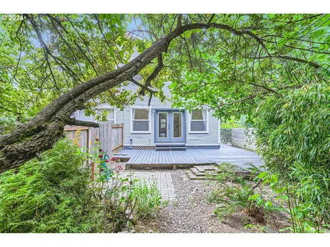 33 Ne Graham Street Portland OR 97212