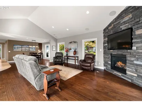 15777 S Bradley Road Oregon City OR 97045
