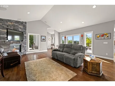 15777 S Bradley Road Oregon City OR 97045
