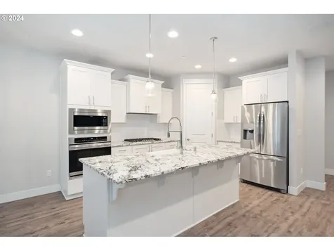 8533 N Juniper Street Camas WA 98607