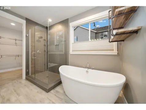 8533 N Juniper Street Camas WA 98607
