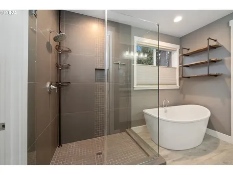 8533 N Juniper Street Camas WA 98607