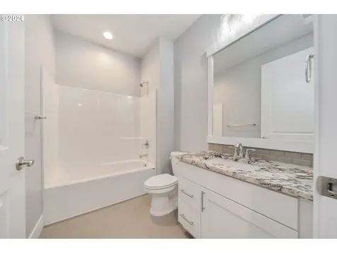 8533 N Juniper Street Camas WA 98607
