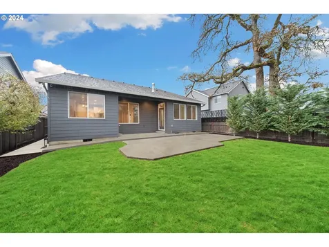 8533 N Juniper Street Camas WA 98607