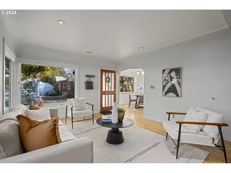 7539 N Hurst Avenue Portland OR 97203
