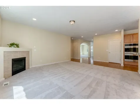 768 N 28th Avenue Cornelius OR 97113