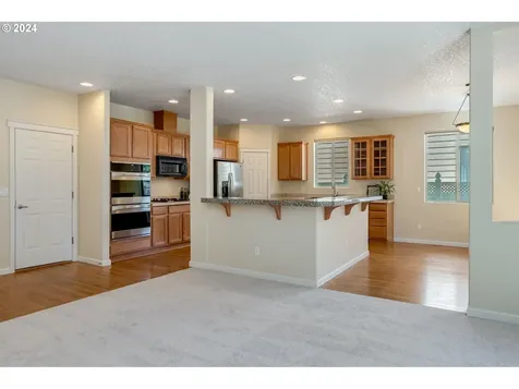 768 N 28th Avenue Cornelius OR 97113