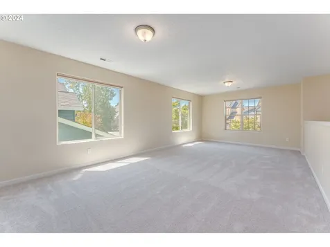 768 N 28th Avenue Cornelius OR 97113
