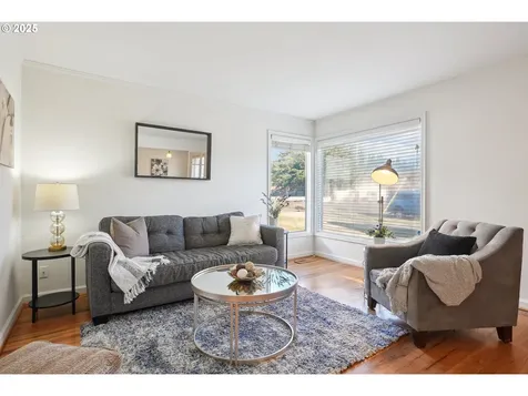 3431 NE Fremont Drive Portland OR 97220