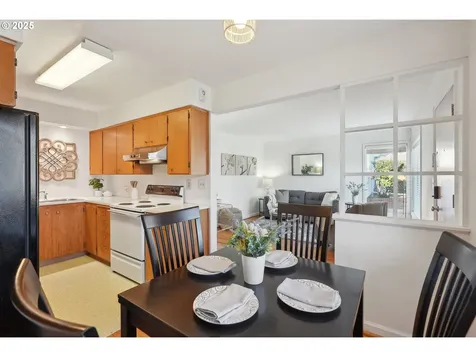3431 NE Fremont Drive Portland OR 97220
