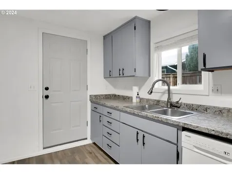 2224 Ohio Street Eugene OR 97402