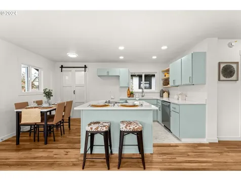 5424 SE Knight Street Portland OR 97206