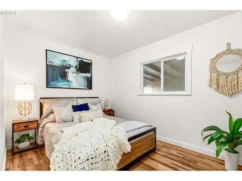 5424 SE Knight Street Portland OR 97206