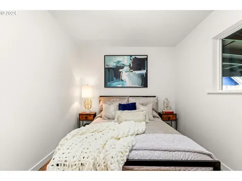 5424 SE Knight Street Portland OR 97206