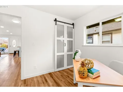 5424 SE Knight Street Portland OR 97206