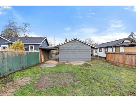 5424 SE Knight Street Portland OR 97206