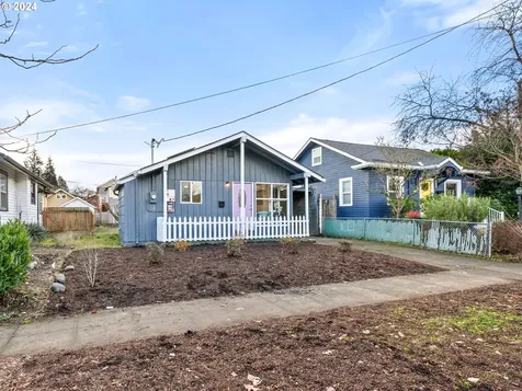5424 SE Knight Street Portland OR 97206