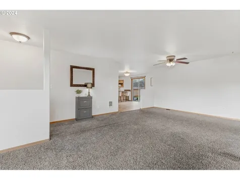 704 NW 16th Street Battle Ground WA 98604