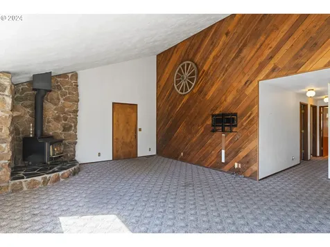 81640 Lost Valley Lane Dexter OR 97431