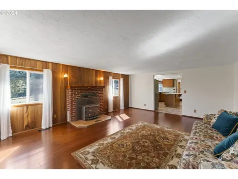 81640 Lost Valley Lane Dexter OR 97431