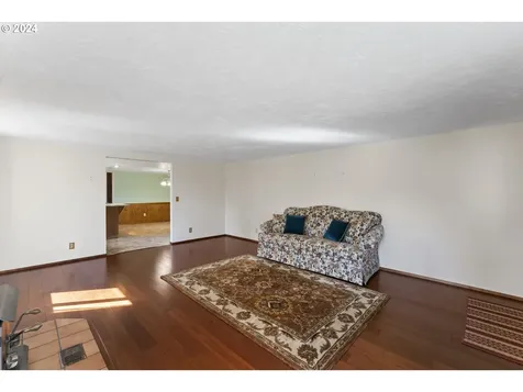81640 Lost Valley Lane Dexter OR 97431