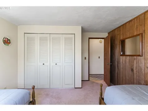 81640 Lost Valley Lane Dexter OR 97431