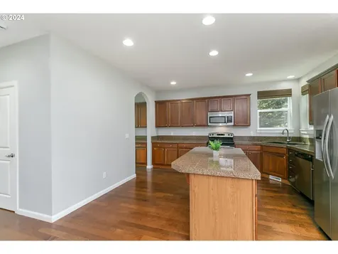 5281 J Street Washougal WA 98671