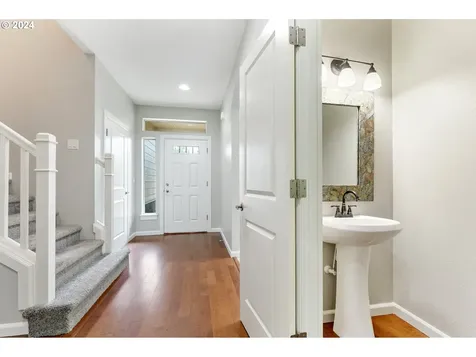 5281 J Street Washougal WA 98671
