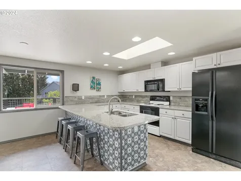 5281 J Street Washougal WA 98671