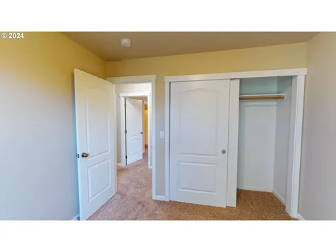 75 Camellia Drive Lebanon OR 97355
