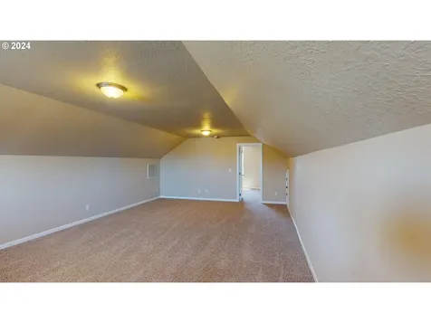 75 Camellia Drive Lebanon OR 97355