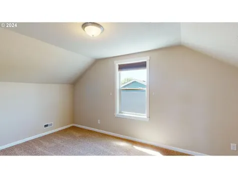 75 Camellia Drive Lebanon OR 97355
