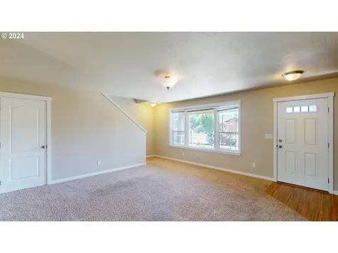 75 Camellia Drive Lebanon OR 97355