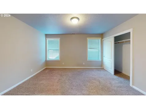 75 Camellia Drive Lebanon OR 97355