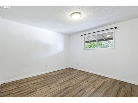 611 Crestview Drive Reedsport OR 97467