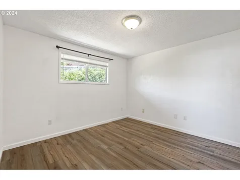 611 Crestview Drive Reedsport OR 97467