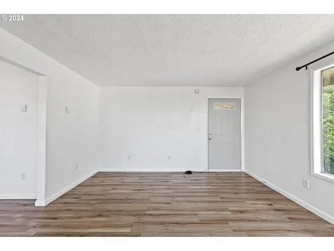 611 Crestview Drive Reedsport OR 97467