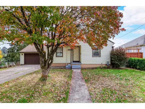 3592 SE Gladstone Street Portland OR 97202