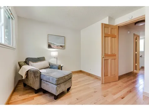 2272 Ridgeway Drive Eugene OR 97401